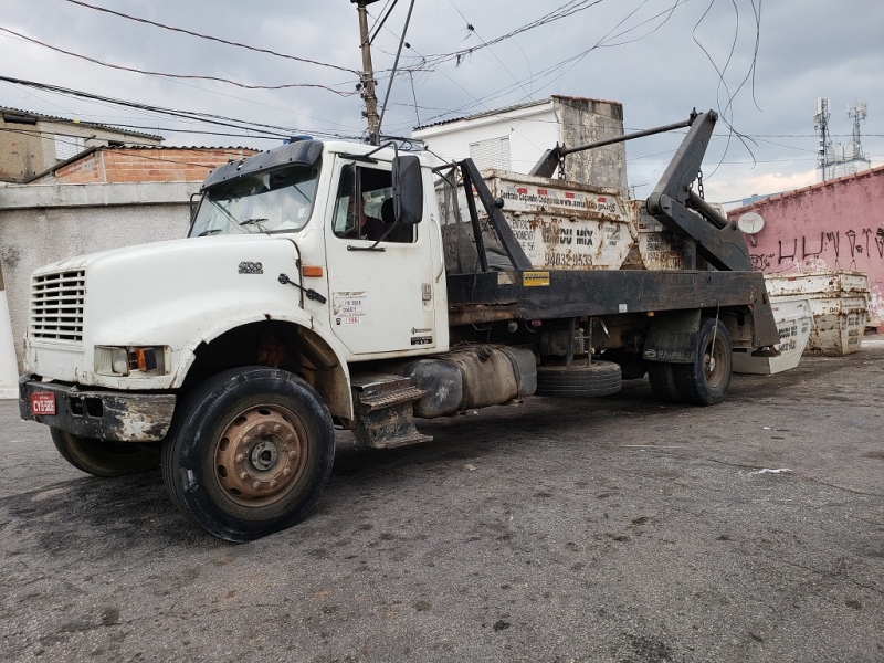 Aluguel de Caçamba de Entulho com Caminhão Socorro - Aluguel de Caçamba de Entulho para Demolição