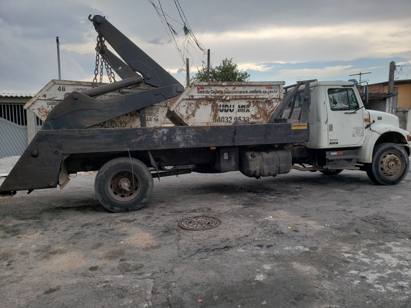 Companhia de Caçamba de Entulho com Caminhão Vila Morumbi - Caçamba de Entulho 24 Horas